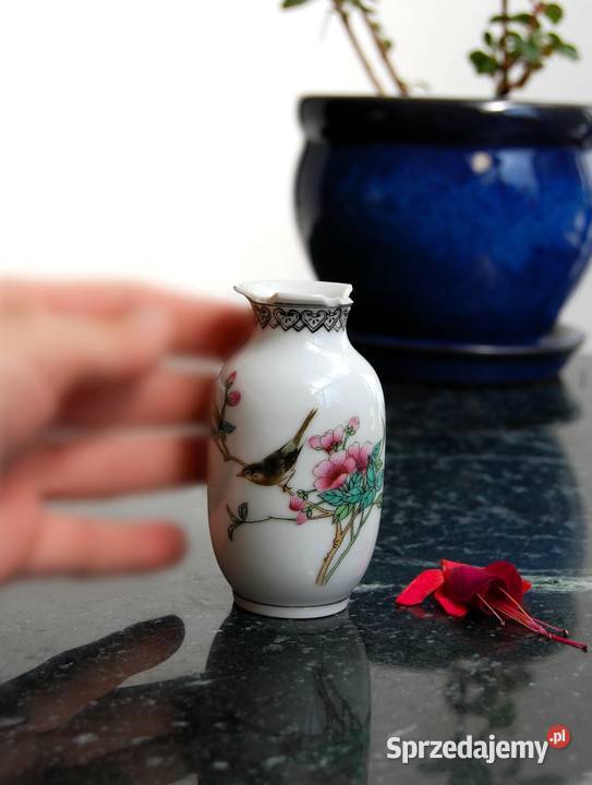 Chiński wazonik porcelana chińska kwitnąca Lublin