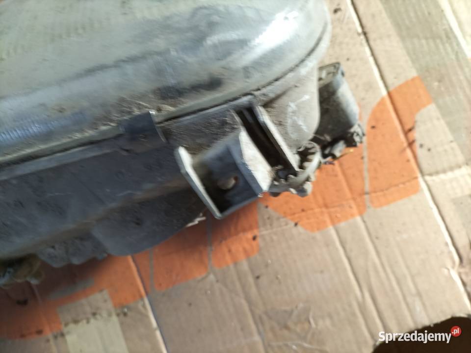 lampa przód prawa golf 3 Kamień-Kolonia