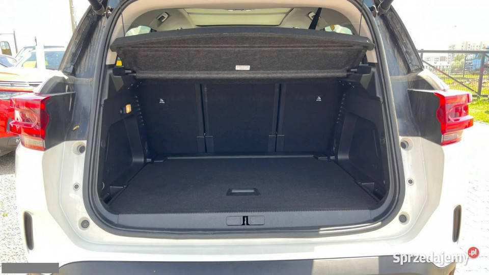 Citroen C5 Aircross 12 PT 130 EAT8 Shine Pack światła przeciwmgielne Krasne