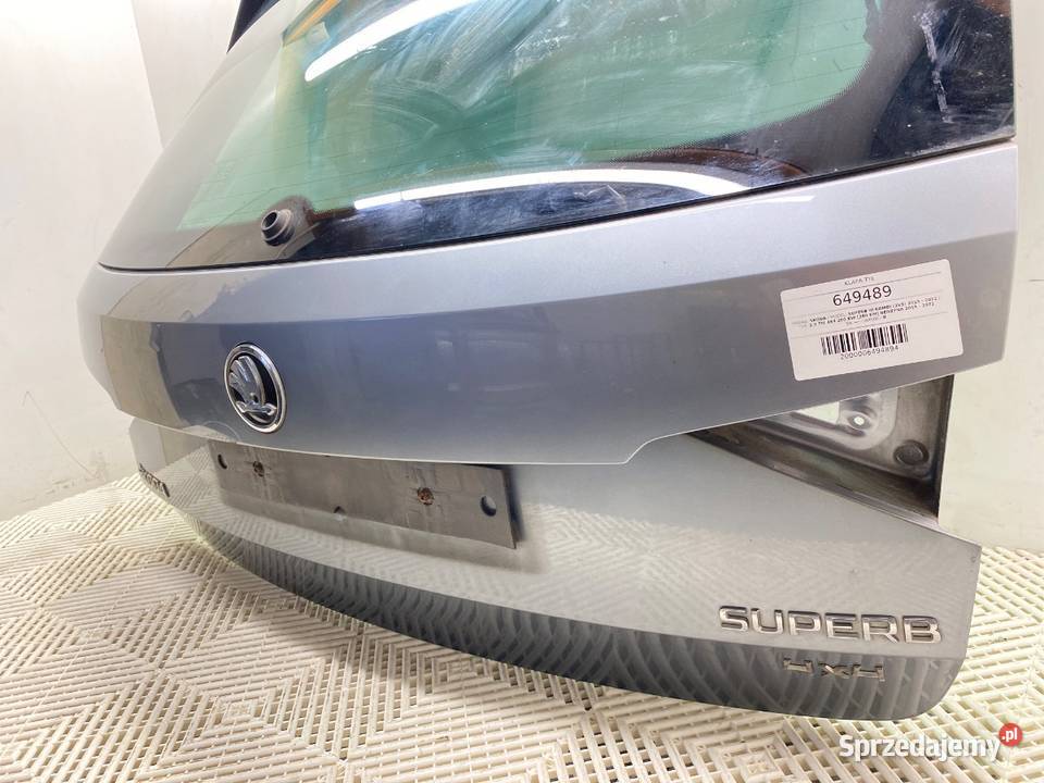 KLAPA TYŁ SKODA SUPERB III Kombi TYLNA BAGAŻNIKA