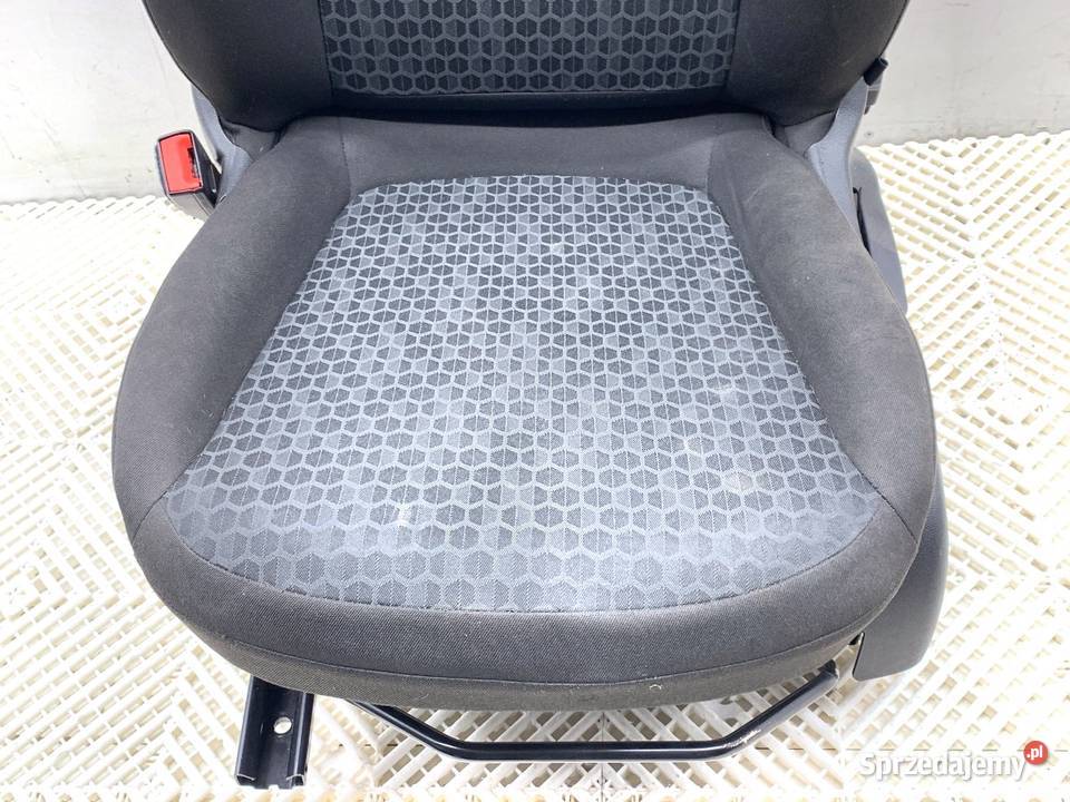 FOTEL LEWY PRZÓD OPEL CORSA E Hatchback osobowe podkarpackie