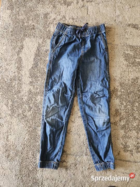 Duża paka bluzy i spodnie 128 134 9 lat+ Bluzy Warszawa