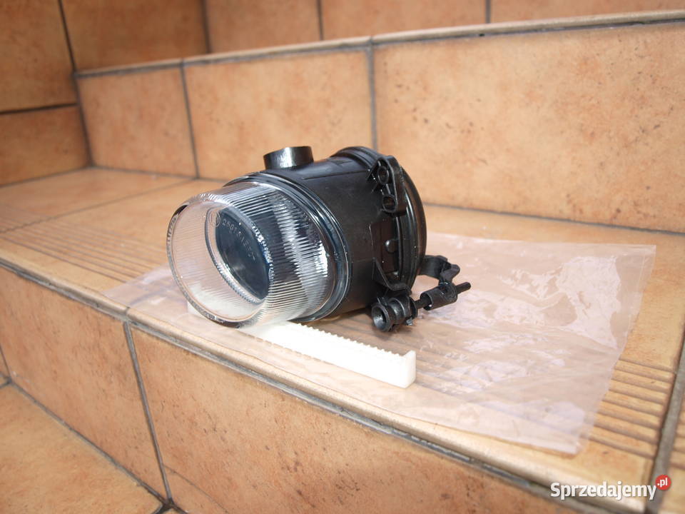 Mercedes C klasa W204 halogen lewy przód nowy