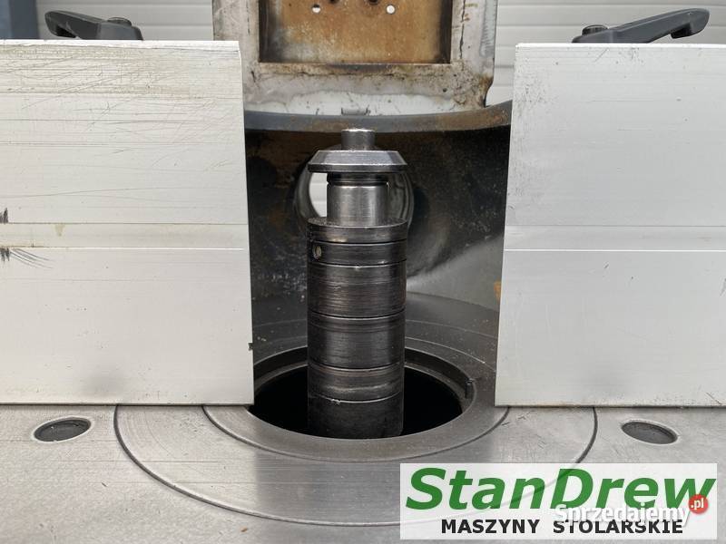 Frezarka dolnowrzecionowa z wózkiem i pochyłem F Mojusz