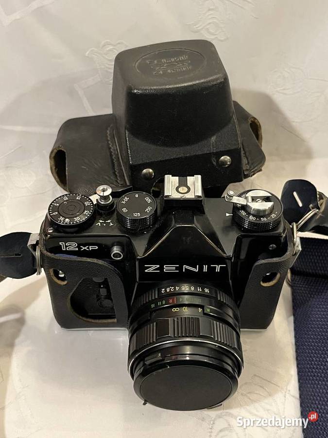 Aparat fotograficzny Zenit 12xp z futerałem i małopolskie Kraków sprzedam