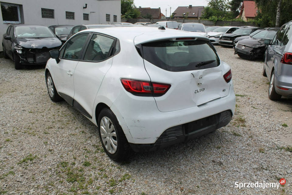 Renault Clio IV 2012 uszkodzony Clio