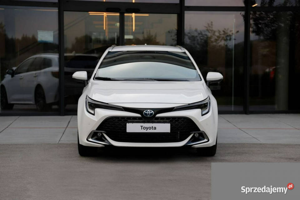 Toyota Corolla Nowa Hybryda 140 18 Pakiet Tech Szczecinek sprzedam