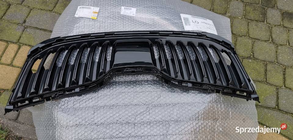 Gril Atrapa chłodnicy Skoda Octavia III LIFT Zduńska Wola sprzedam