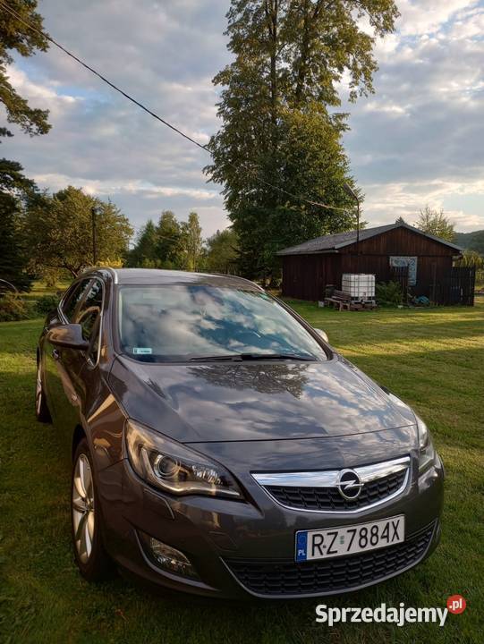 Opel Astra J Sports Touring 16 Turbo Cosmo sprowadzony podkarpackie Łańcut