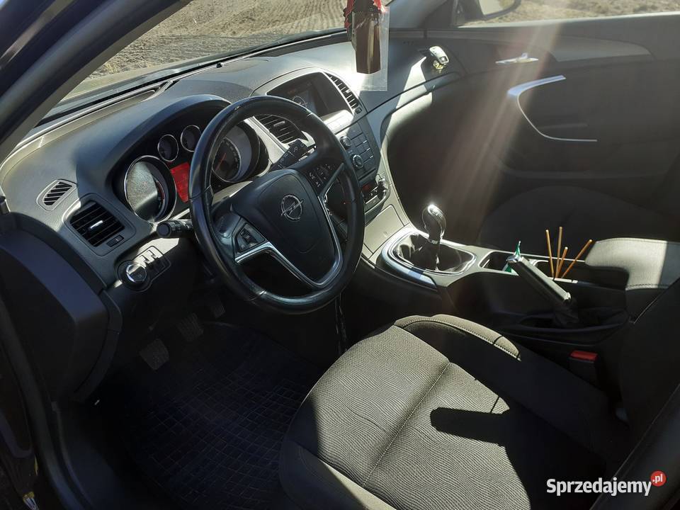 SPRZEDAM Opel Insignia 14 T 170 2012 benzgaz Rok produkcji 2012 Insignia Opoczno