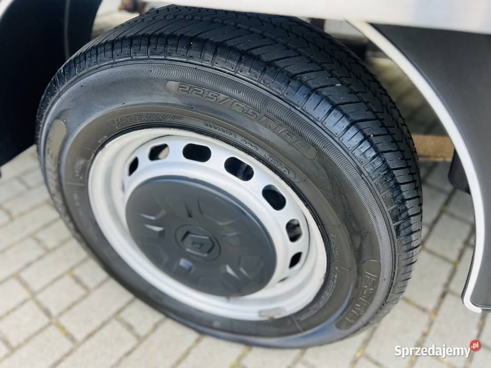 Renault Master laweta Rok produkcji 2015 Renault Rzeszów