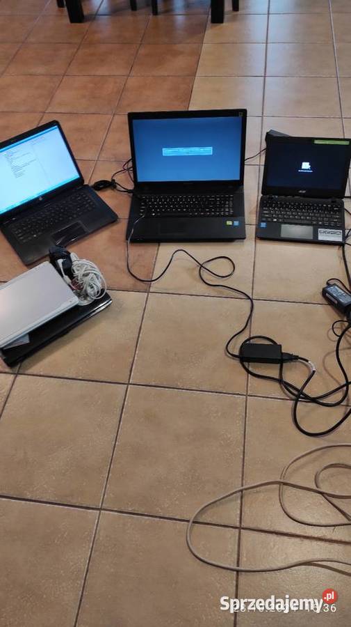 Mały Acer 131 Lenovo G 710 HP envy 6 Elektronika sprzedam