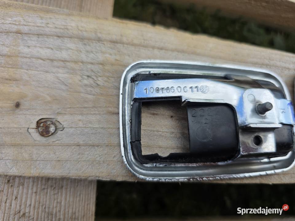 Osłona Osłony Klamek Wewnętrznych Mercedes W108 Rok produkcji 1971