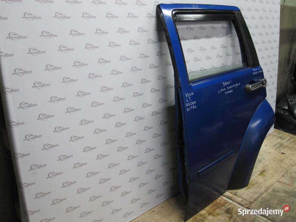 DODGE NITRO 08r drzwi lewe tył