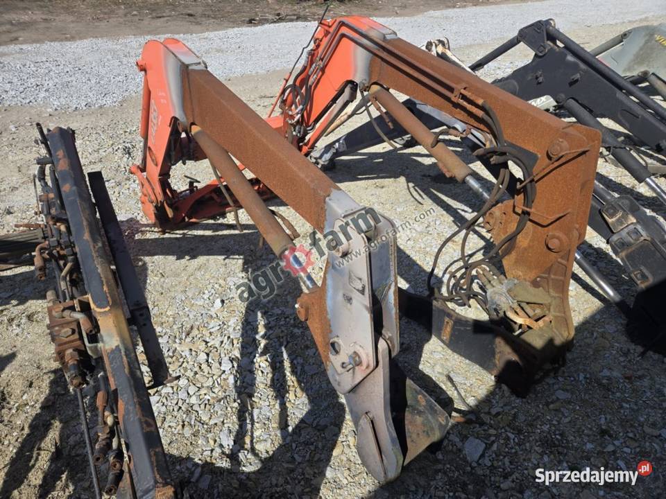 Ładowacz czołowy z adaptacją Kubota M8540 LA1353 Osprzęt roboczy Byków