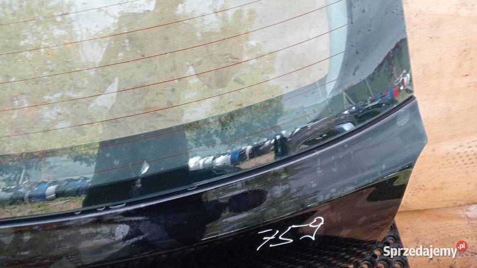 TOYOTA AVENSIS T25 FL KOMBI KLAPA TYŁ 209 Zbierkowo