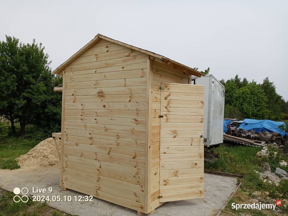 Budka handlowa drewniana