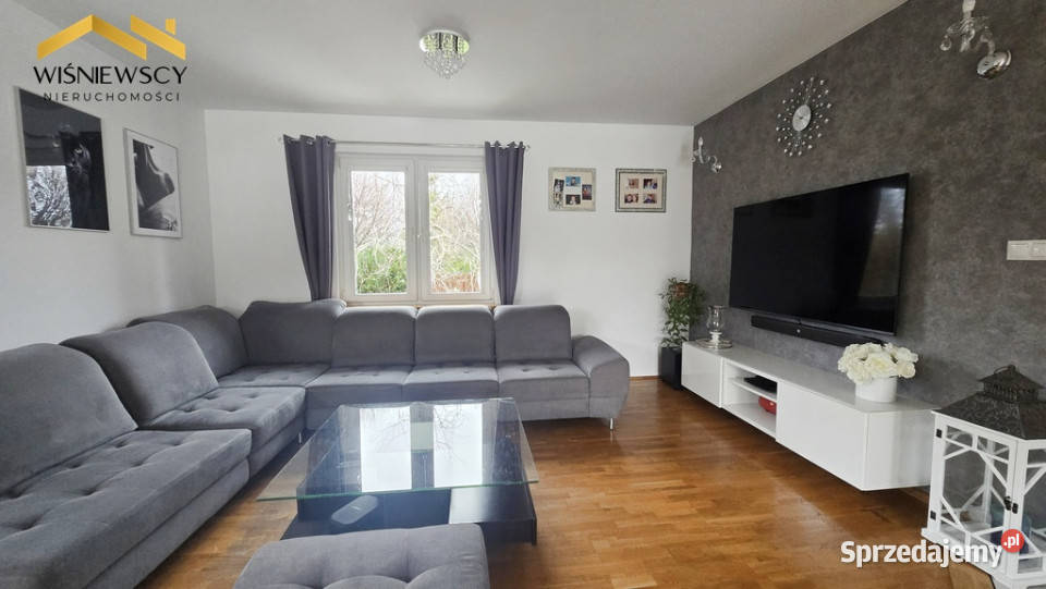 Rodzinny dom z tarasami i ogrodem w Rogitach Rogity