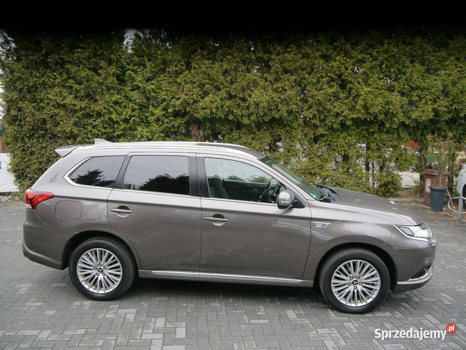 Mitsubishi Outlander 24 Hybrid 4x4 Led Stan Częstochowa