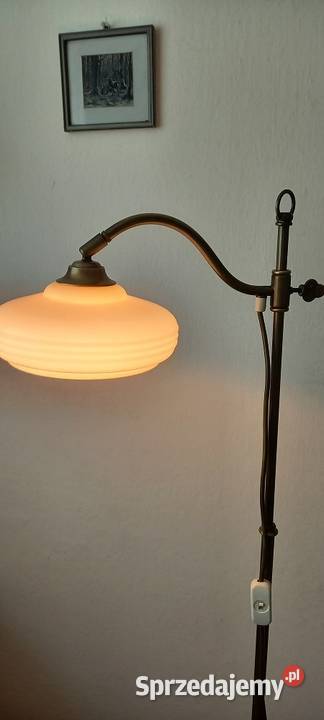Mosiężna lampa podłogowa z ruchomym ramieniem Skierniewice