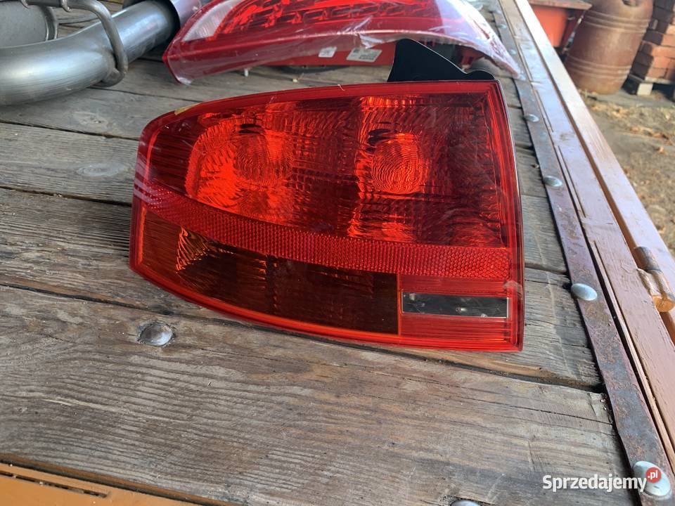 Sprzedam nową lewą lampę do Audi a4 Lampy tylne Ślesin