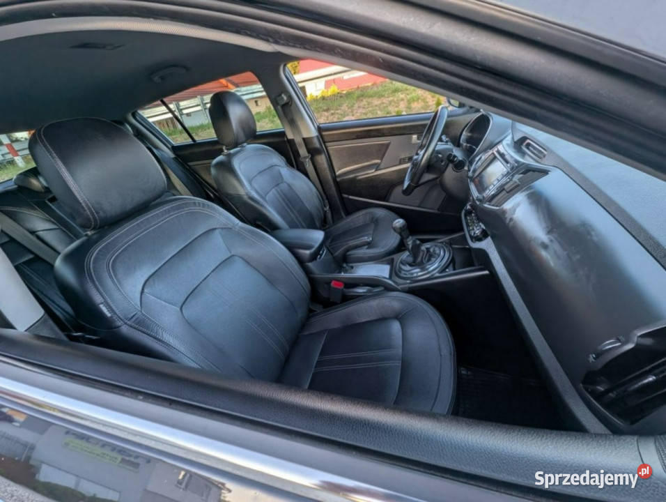 Kia Sportage 20 Benzyna 4x4 wersja XL III Kamienna Góra sprzedam