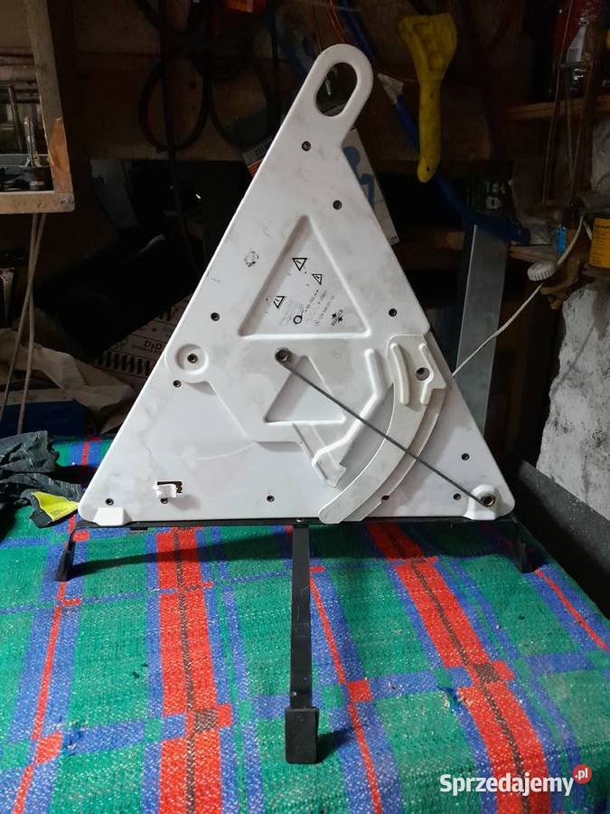 Mercedes trójkąt ostrzegawczy A1245900112 osobowe pomorskie Gdańsk