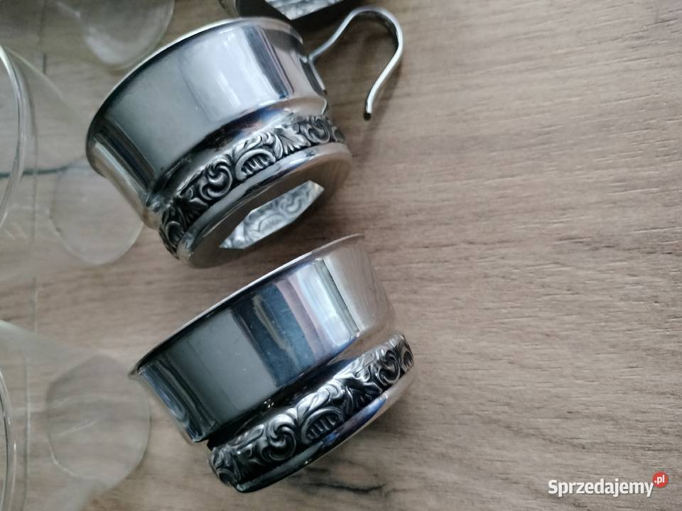 Trzy filiżanki z metalowymi uchwytami zestaw