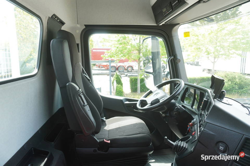 MercedesBenz Arocs 2633 burtowy HDS FASSI 11900kg Kraków sprzedam