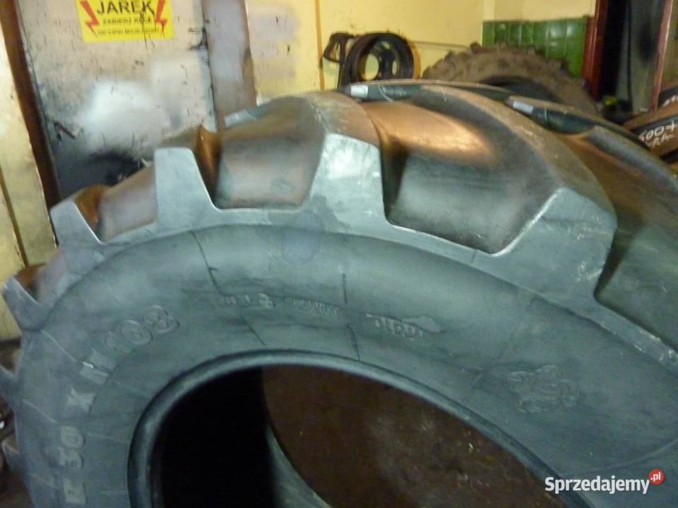 Opona używana rolnicza 65065R42 BRIDGESTONE VT 42cale Zaścianki