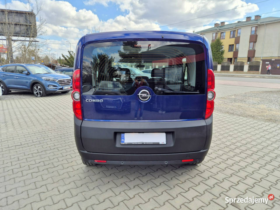 Opel Combo ładne Combo D 2011 Van / Minibus Samochody osobowe mazowieckie Konstancin-Jeziorna