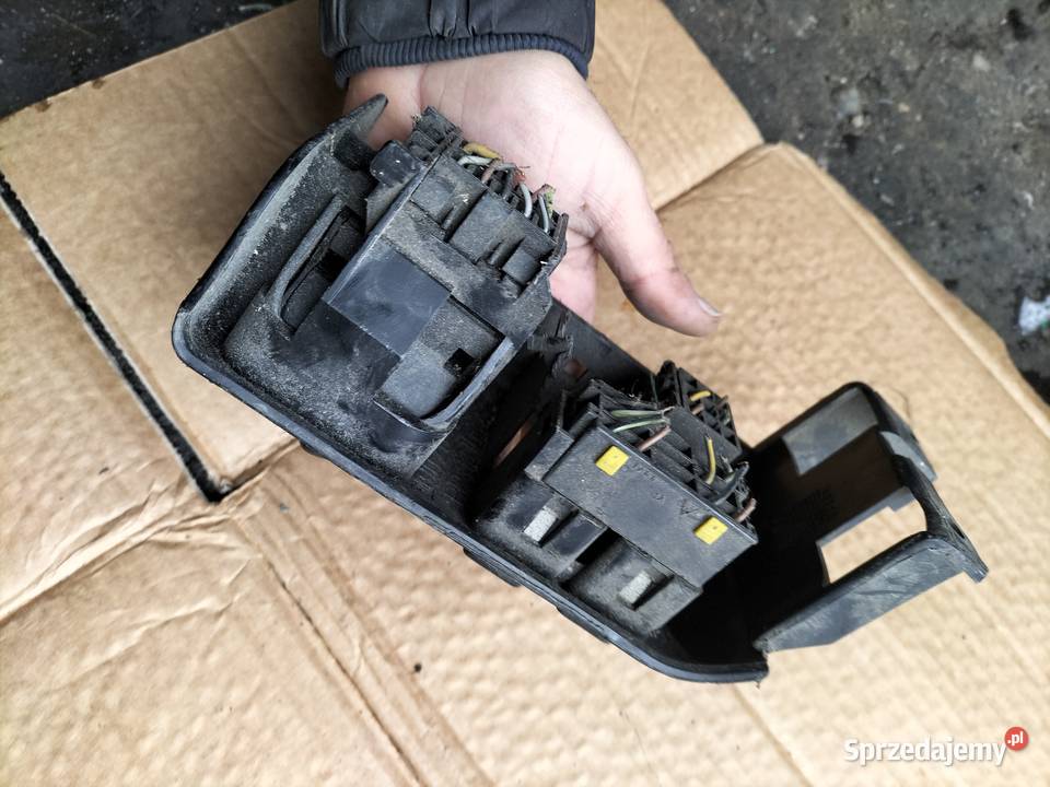 WŁĄCZNIK PRZEŁĄCZNIK ŚWIATEŁ OPEL CALIBRA VECTRA Kamień-Kolonia