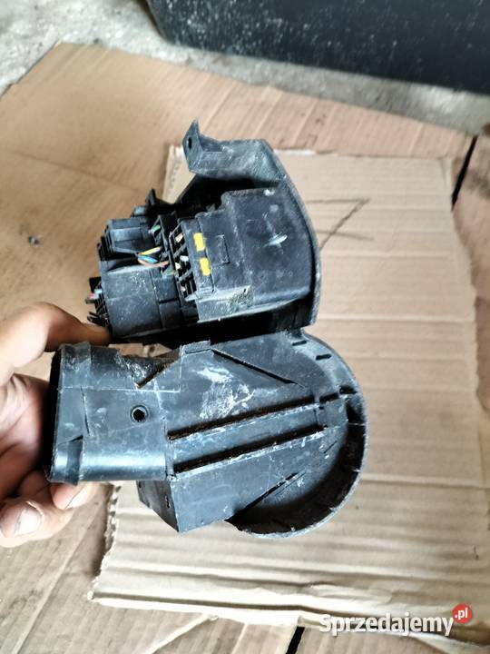 WŁĄCZNIK ŚWIATEŁ OPEL CORSA B 90386874 osobowe