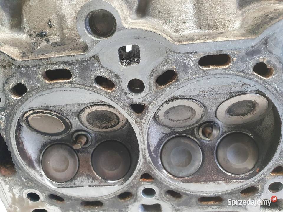 Opel Astra III H 14 16V GŁOWICA CYLINDRÓW Głowice cylindrów Janów