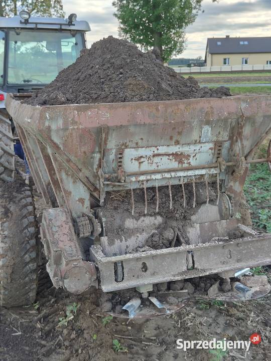 Rozsiewacz do wapna nawozu rcw nieuszkodzony łódzkie Pajęczno sprzedam