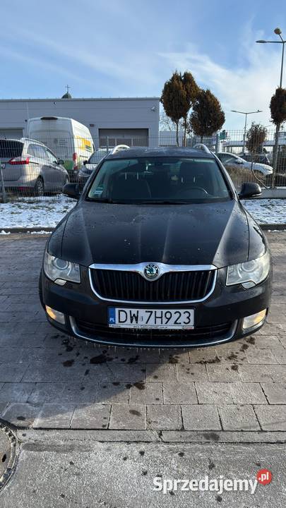 Skoda Superb 20 TDI Family Combi Rok produkcji 2013 Wrocław
