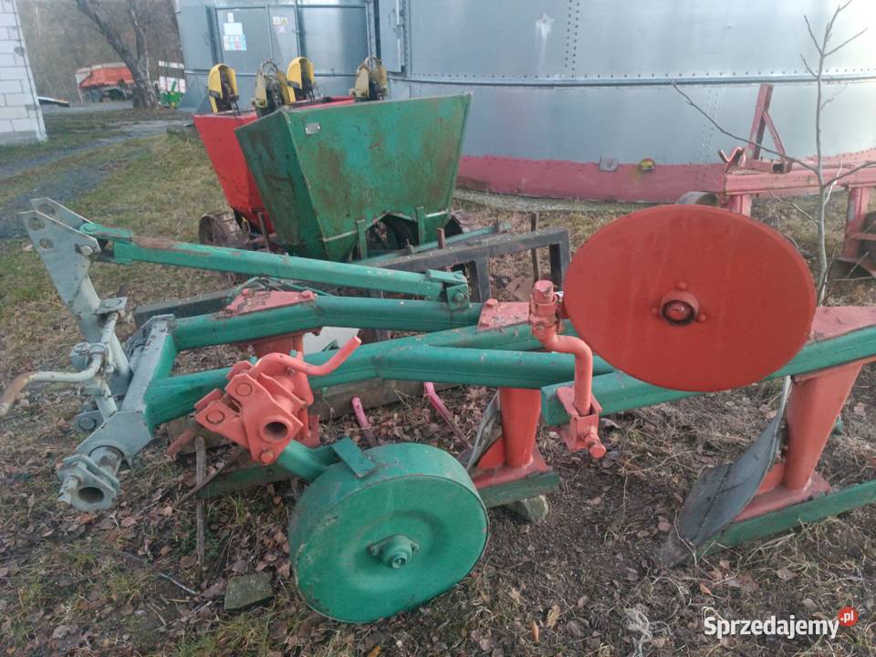 Opryskiwacz polowy ciagany hydraulicznie nieuszkodzony Zaczepiane Bychawa