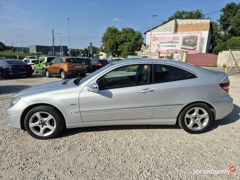 Mercedes CLC 112009 Mały przebieg Bogata wersja sprzedam