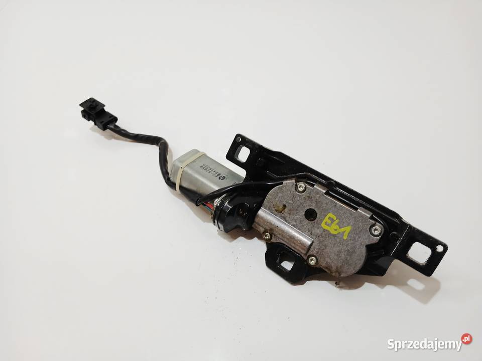 ZAMEK RYGIEL KLAPY BAGAŻNIKA BMW E61 OE 7129931 osobowe Strzyżewice