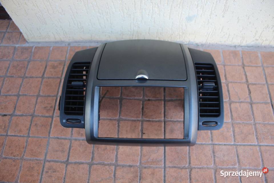 KRATKI NAWIEWU ŚRODKOWE NISSAN NOTE E11 68260