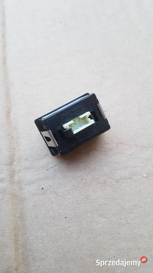 BMW 218d seria 2 F45 Active Tourer włącznik Legnica