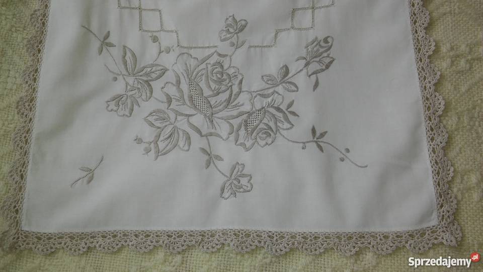 serwetka serweta bieżnik bogaty haft w kwiatowe Wyposażenie wnętrz Gdańsk sprzedam