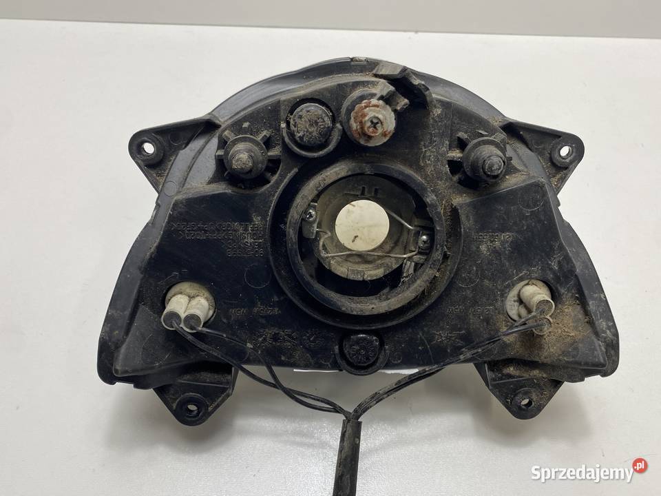SUZUKI SIXTEEN UX125 REFLEKTOR LAMPA PRZÓD inne Reflektory i halogeny Siedlce