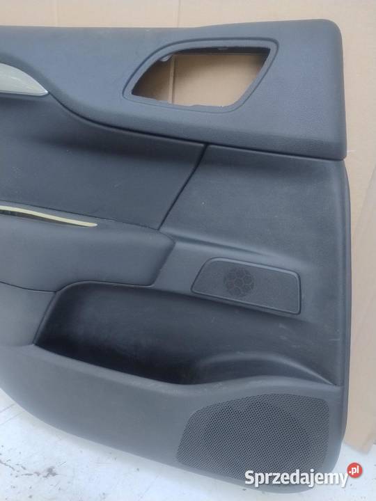 BOCZEK DRZWI LEWY TYL CITROEN C4 16 EHDI osobowe