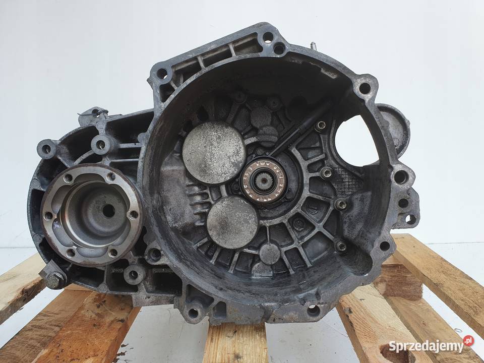 VW Passat B6 20 TDI SKRZYNIA BIEGÓW KDN manualna Janów
