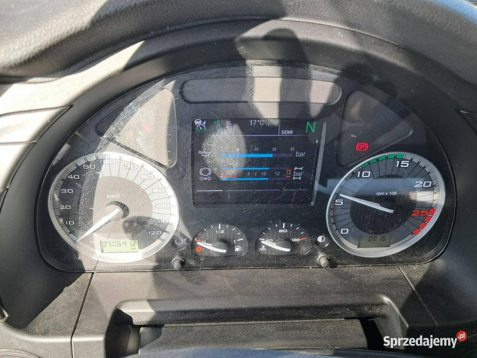 Iveco AS440STP Samochody ciężarowe Komorniki