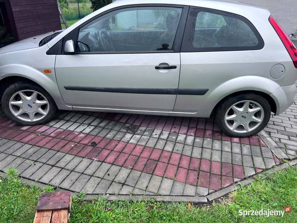 Ford Fiesta 12 LPG Chełm Śląski