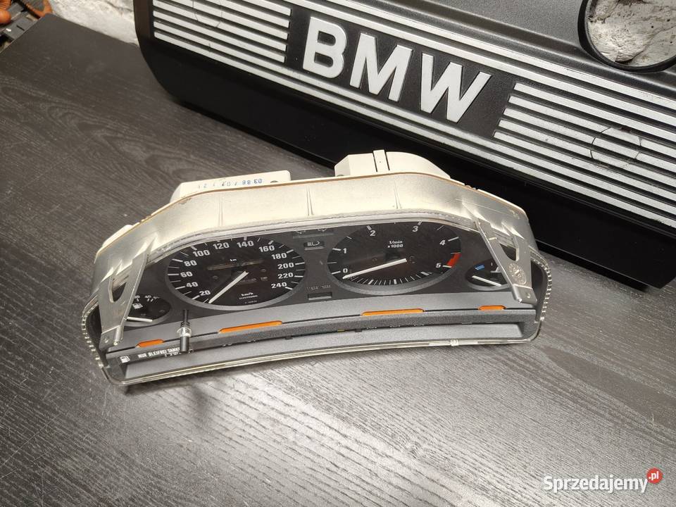 Bmw e30 licznik zegary 325e 27eta 100 sprawne osobowe Aleksandrów Łódzki