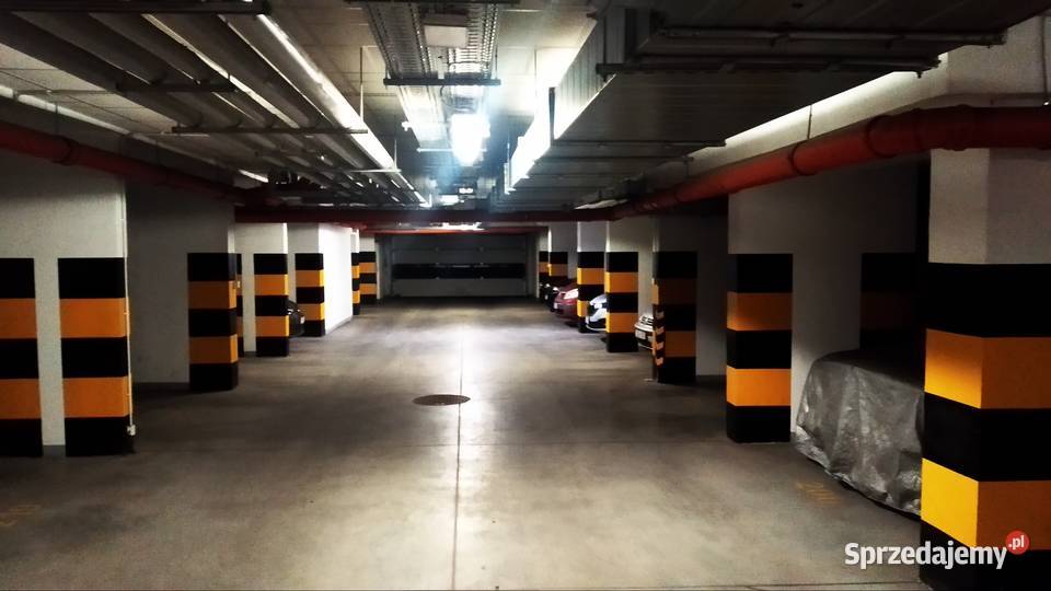 Sprzedam wynajmę miejsce postojowe w budynku Toruń