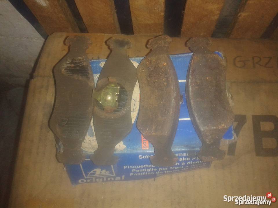 klocki Ford fiesta 89 96r Mazda 121 396r Tanio Ozorków sprzedam